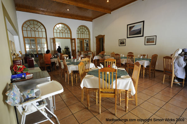 central_lodge_keetmanshoop_03