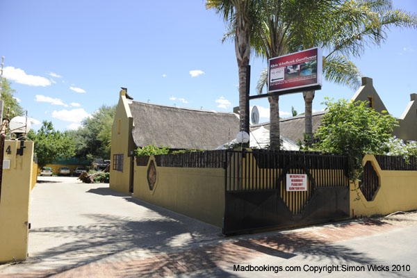 klein-windhoek-guesthouse-01